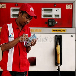Kuota BBM Subsidi 2014 Jebol, DPR Protes ke Pemerintah Jokowi