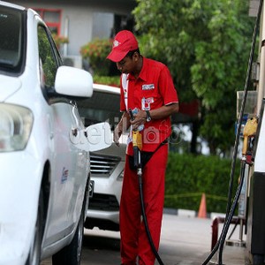 Ribut Anggota DPR: Singapura Bisa Jual Bensin RON 95 di Bawah Rp 6.000/Liter