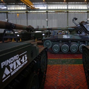 Setop Proyek Mobil Listrik, Pindad Beralih ke Eskavator