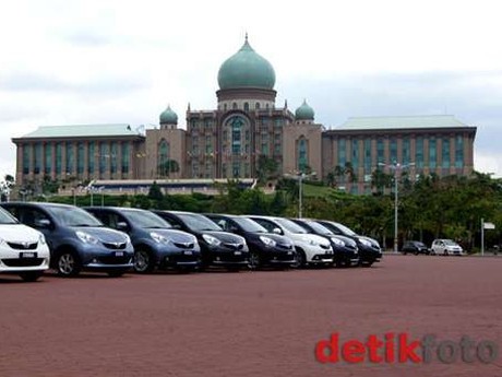 Pemerintah Malaysia Pangkas Harga Mobil Hingga 20 Persen