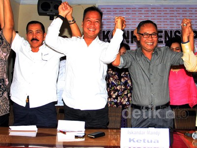 Agus Gumiwang Cs Apresiasi 100 Hari Jokowi-JK