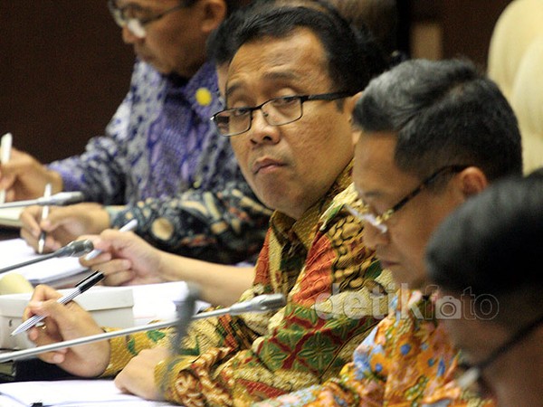 Mensesneg Raker Dengan Komisi II DPR