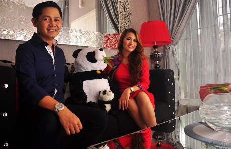 Boneka Panda Jadi Penjaga di Rumah Fitri Karlina