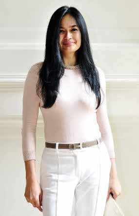 Donna Harun Awet Muda karena Tak Mentang-mentang Kaya