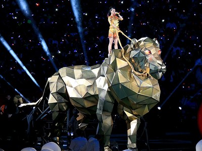 Roar! Penampilan Wow Katy Perry di Super Bowl XLIX