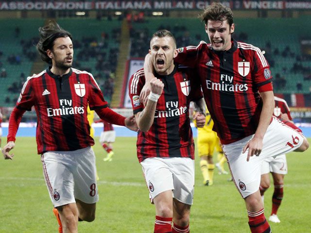 Milan Menang, Menez Senang