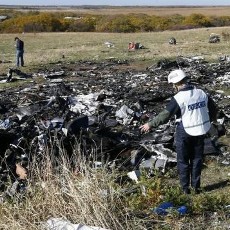 Tim Belanda Ambil Sisa-sisa Kerangka Korban MH17 di Ukraina