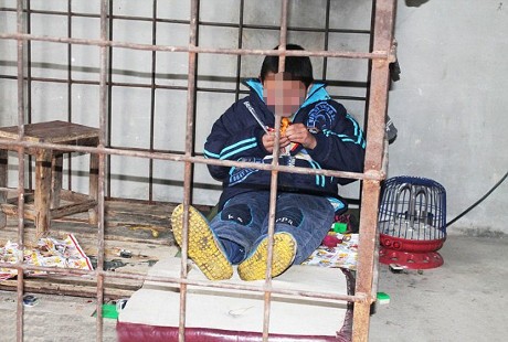 Sering Berulah, Anak yang Hiperaktif Ini Dikerangkeng Keluarganya