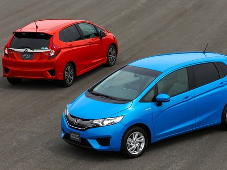 Honda Jazz Terbaru Raih Bintang Lima Uji Tabrak