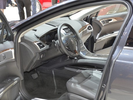 Bau Mobil Baru Dibenci Orang