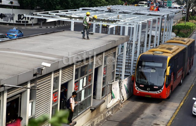 Ahok Izinkan Pemerintah Pusat Tanam Saham di TransJakarta