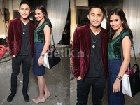 Hengky dan Sonya juga tampil serasi dibalut busana beledu.