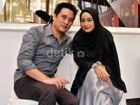 Keduanya mengaku bahagia telah membina rumah tangga selama 15 tahun. Pool/Noel/detikFoto.