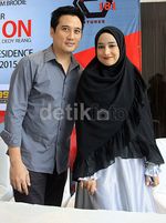 Cindy Fatika Sari Berhijab Syar'i
