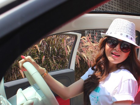 Loni Suka Mobil yang Besar dan Panjang Seperti SUV