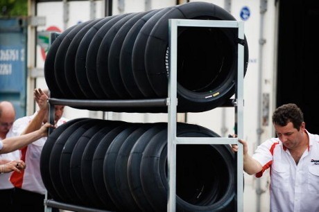 Bridgestone Siapkan Ban Terhebatnya untuk MotoGP 2015