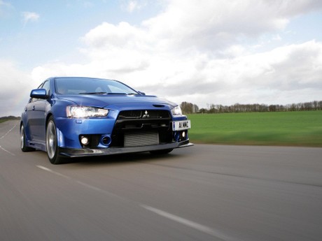 Mitsubishi Batal Ambil Sedan dari Nissan