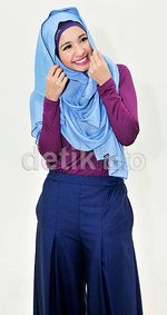 Cantiknya Laudya Cynthia Bella Berhijab