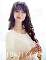 Pure Beauty... Yoona 'SNSD' Cantik Dibalut Dress Putih