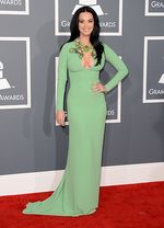 Cantik dan Seksi, Penampilan Katy Perry di Red Carpet Grammy Awards