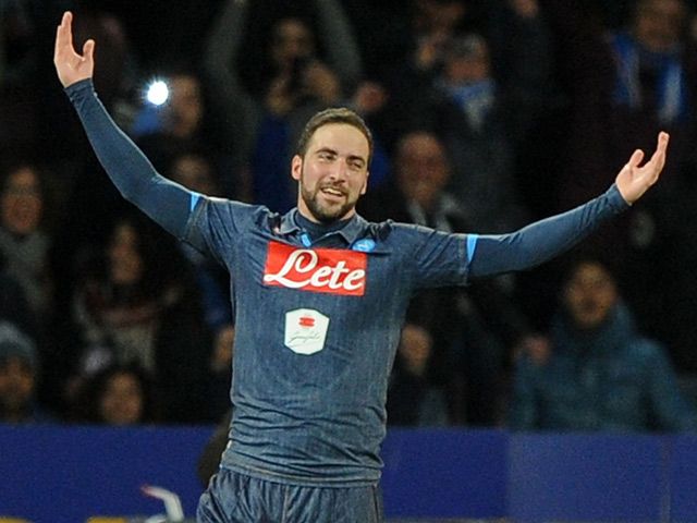 Higuain Singkirkan Inter Milan