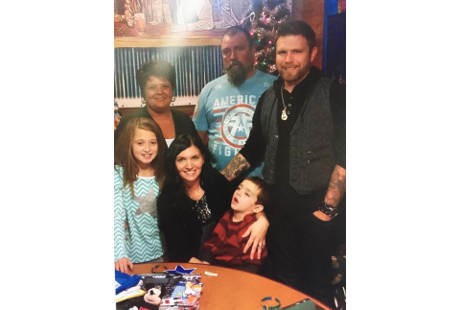 Tak Bisa Berlibur karena Sakit Langka, Levi Dihadiahi Kejutan