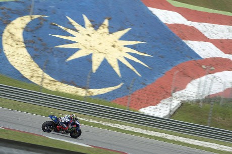 Lorenzo Kuasai Hari Kedua