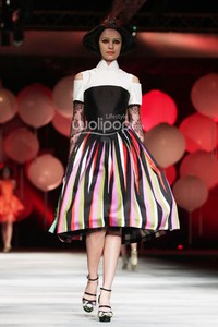 Sebastian Gunawan Moon Dance. Sebastian Gunawan Fashion Show 2015 at Hotel Mulia. Senyan. Jakarta. [Foto: Mohammad Abduh/Wolipop]