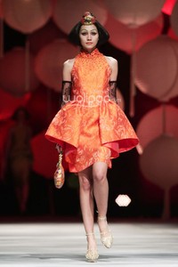 Sebastian Gunawan Moon Dance. Sebastian Gunawan Fashion Show 2015 at Hotel Mulia. Senyan. Jakarta. [Foto: Mohammad Abduh/Wolipop]