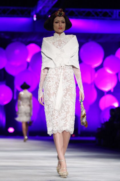 Sebastian Gunawan Moon Dance. Sebastian Gunawan Fashion Show 2015 at Hotel Mulia. Senyan. Jakarta. [Foto: Mohammad Abduh/Wolipop]