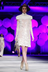 Sebastian Gunawan Moon Dance. Sebastian Gunawan Fashion Show 2015 at Hotel Mulia. Senyan. Jakarta. [Foto: Mohammad Abduh/Wolipop]