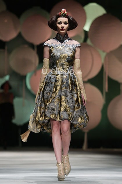 Sebastian Gunawan Moon Dance. Sebastian Gunawan Fashion Show 2015 at Hotel Mulia. Senyan. Jakarta. [Foto: Mohammad Abduh/Wolipop]