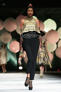 Sebastian Gunawan Moon Dance. Sebastian Gunawan Fashion Show 2015 at Hotel Mulia. Senyan. Jakarta. [Foto: Mohammad Abduh/Wolipop]