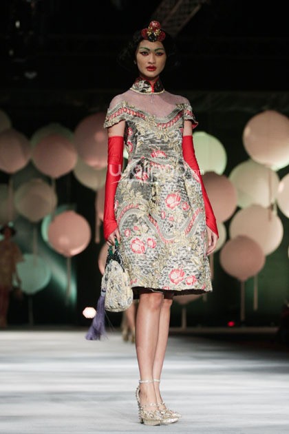 Sebastian Gunawan Moon Dance. Sebastian Gunawan Fashion Show 2015 at Hotel Mulia. Senyan. Jakarta. [Foto: Mohammad Abduh/Wolipop]