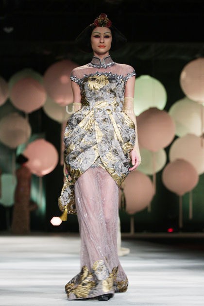 Sebastian Gunawan Moon Dance. Sebastian Gunawan Fashion Show 2015 at Hotel Mulia. Senyan. Jakarta. [Foto: Mohammad Abduh/Wolipop]