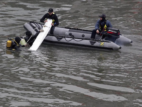 Pencarian Korban Hilang TransAsia