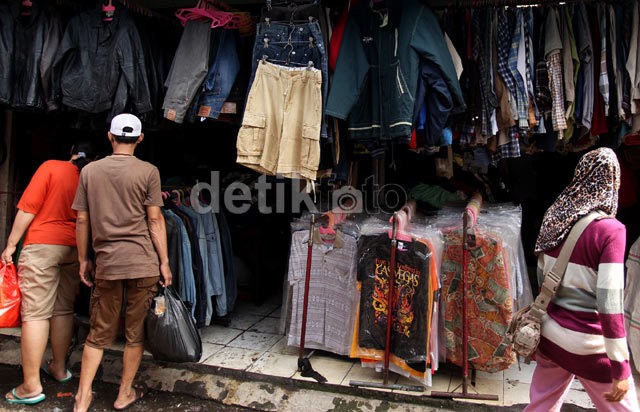 Kebobolan Jaga Pakaian Bekas Impor, Ini Alasan Bea Cukai