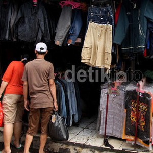 Kebobolan Jaga Pakaian Bekas Impor, Ini Alasan Bea Cukai