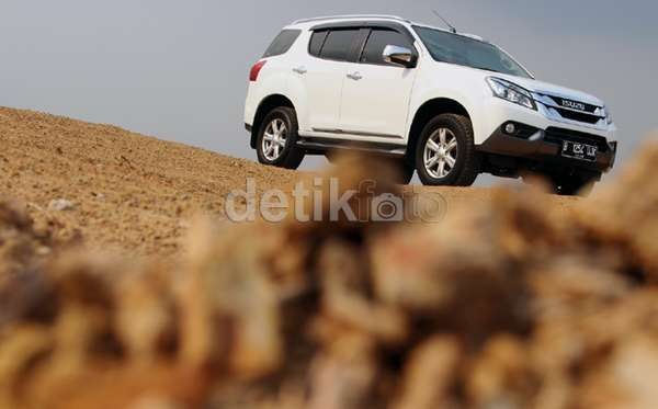 Harga Isuzu MU-X Naik, Kini Jadi Rp 442.500.000