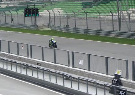 Tes Musim Dingin yang Hangat di Sepang