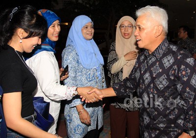 Hatta Hadiri Deklarasi Dukungan di Manado