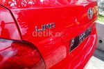 Blue Bird Jajakan Limo Berpelat Hitam