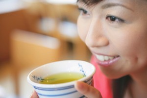Minum 7 Cangkir Teh Hijau Perhari Dapat Turunkan Berat Badan