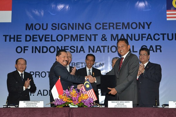 Jokowi Klarifikasi Soal Proton Jadi Mobil Nasional