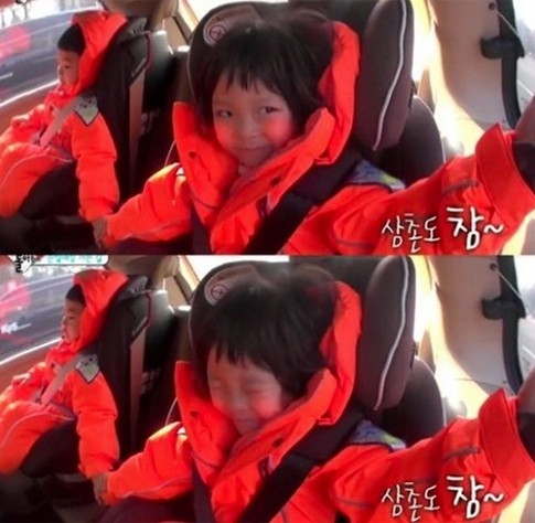 Gemes Banget! Choo Sarang Malu-malu Gandeng Tangan Manse