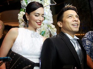 Benarkah Ariel dan Sophia Latjuba Putus?