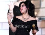 Princess Syahrini Kenakan Berlian Rp 5 Miliar