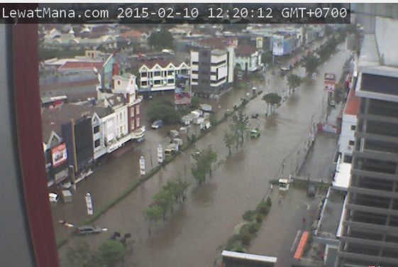Parahnya Banjir yang Melumpuhkan Kelapa Gading Dilihat dari Ketinggian