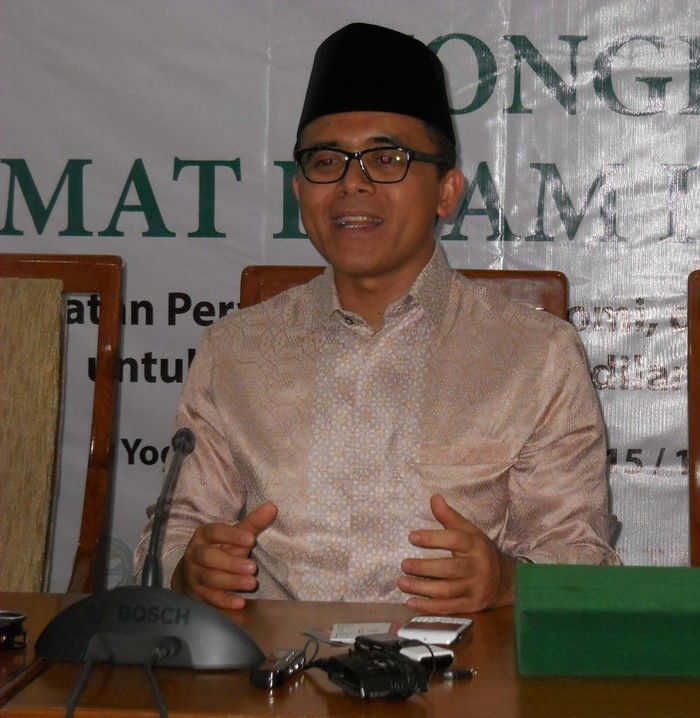 Bupati Anas: Santri Harus Melek IT, Ngaji Bisa Pakai iPad