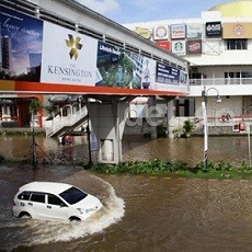 Ahok Wacanakan Beli Genset untuk Rumah Pompa
